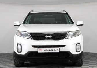 Подержанный автомобиль Kia Sorento 2014 года (2 фото)