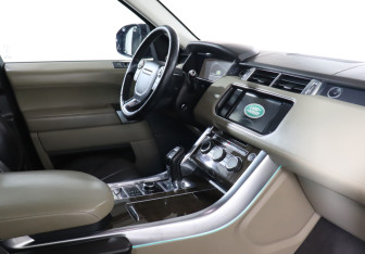 Подержанный автомобиль Land Rover Range Rover Sport 2015 года (9 фото)