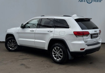 Подержанный автомобиль Jeep Grand Cherokee 2013 года (7 фото)