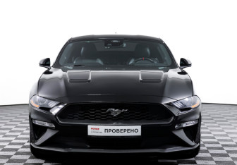 Подержанный автомобиль Ford Mustang Coupe 2022 года (2 фото)