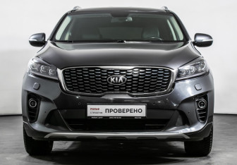 Подержанный автомобиль Kia Sorento 2017 года (2 фото)
