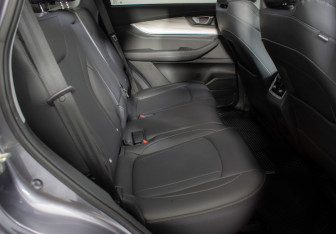 Подержанный автомобиль Chery Tiggo 8 Pro Max 2022 года (10 фото)