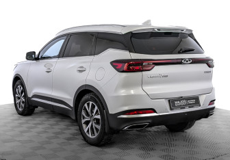 Подержанный автомобиль Chery Tiggo 7 Pro 2022 года (7 фото)