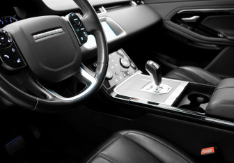 Подержанный автомобиль Land Rover Range Rover Evoque 2020 года (7 фото)