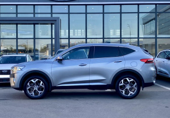 Подержанный автомобиль Haval F7 2019 года (8 фото)
