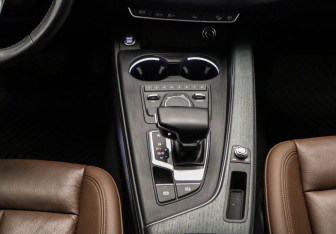 Подержанный автомобиль Audi A4 allroad 2017 года (9 фото)