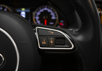 Подержанный автомобиль Audi Q5 2013 года (15 фото)