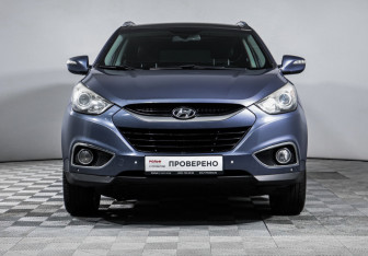 Подержанный автомобиль Hyundai ix35 2012 года (2 фото)