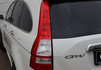 Подержанный автомобиль Honda CR-V 2011 года (22 фото)