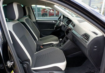 Подержанный автомобиль Volkswagen Tiguan 2020 года (24 фото)