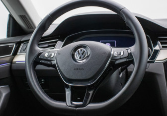Подержанный автомобиль Volkswagen Arteon 2020 года (15 фото)