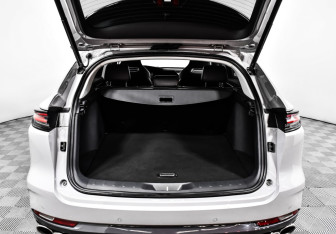 Подержанный автомобиль Changan UNI-K 2024 года (14 фото)