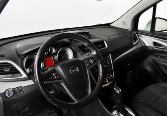 Подержанный автомобиль Opel Mokka 2013 года (15 фото)