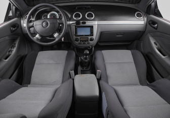 Подержанный автомобиль Chevrolet Lacetti Hatchback 2006 года (11 фото)