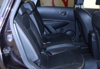 Подержанный автомобиль Nissan Qashqai 2012 года (16 фото)