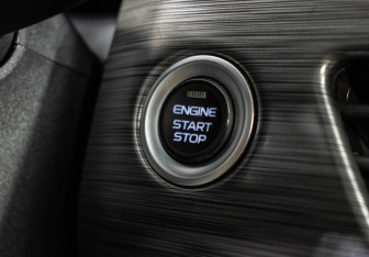 Подержанный автомобиль Geely Tugella 2022 года (18 фото)