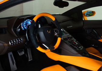 Подержанный автомобиль Lamborghini Aventador Coupe 2017 года (18 фото)