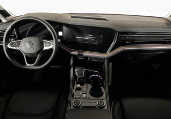 Новый Volkswagen Touareg 2026 (14 фото)