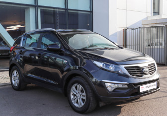 Подержанный автомобиль Kia Sportage 2012 года (3 фото)