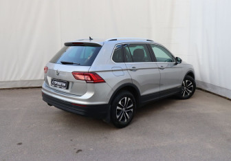 Подержанный автомобиль Volkswagen Tiguan 2019 года (4 фото)