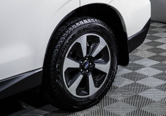 Подержанный автомобиль Subaru Forester Suv 2016 года (15 фото)