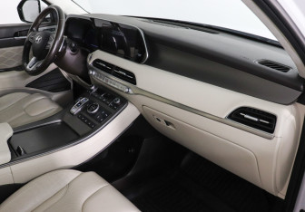 Подержанный автомобиль Hyundai Palisade 2020 года (10 фото)