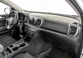 Подержанный автомобиль Kia Sportage 2021 года (11 фото)