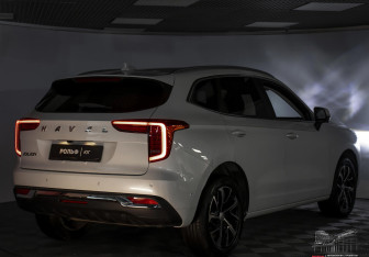 Подержанный автомобиль Haval Jolion 2023 года (37 фото)
