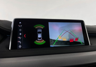 Подержанный автомобиль BMW X6 2018 года (20 фото)