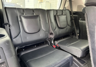Подержанный автомобиль Lexus GX 2010 года (12 фото)