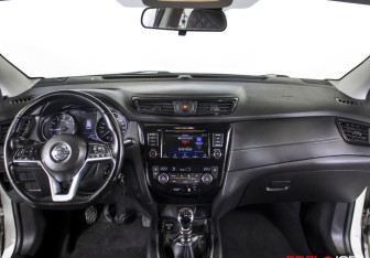 Подержанный автомобиль Nissan Qashqai 2021 года (12 фото)