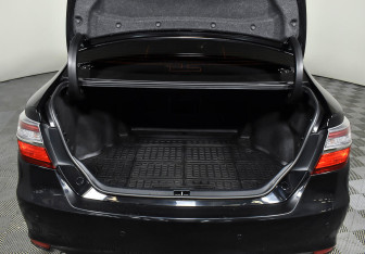 Подержанный автомобиль Toyota Camry Sedan 2016 года (18 фото)