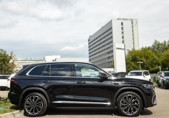 Подержанный автомобиль Geely Monjaro 2026 года (3 фото)