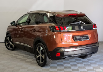 Подержанный автомобиль Peugeot 3008 2019 года (7 фото)