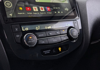 Подержанный автомобиль Nissan X-Trail 2017 года (14 фото)