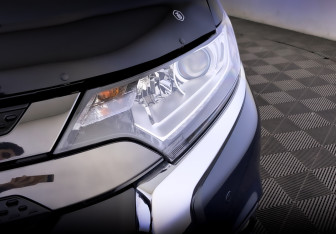 Подержанный автомобиль Mitsubishi Outlander 2021 года (17 фото)