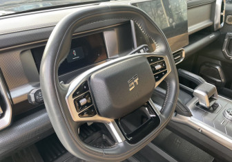 Подержанный автомобиль Jetour T2 2024 года (14 фото)