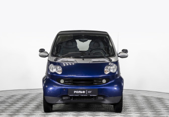 Подержанный автомобиль Smart Fortwo Convertible 2005 года (2 фото)