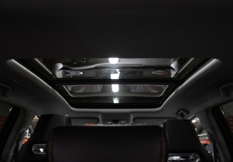 Подержанный автомобиль Changan UNI-K 2023 года (19 фото)