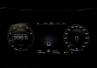 Подержанный автомобиль Geely Tugella 2023 года (11 фото)