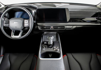 Подержанный автомобиль Haval H3 2024 года (12 фото)