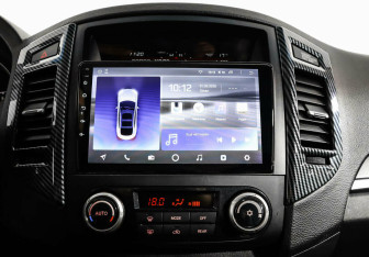 Подержанный автомобиль Mitsubishi Pajero 2013 года (8 фото)