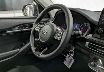 Подержанный автомобиль Kia Seltos 2021 года (21 фото)