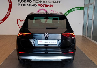 Подержанный автомобиль Volkswagen Tiguan 2019 года (5 фото)