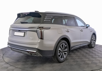 Новый Hongqi HS7 2025 (2 фото)