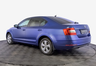 Подержанный автомобиль Skoda Octavia Liftback 2019 года (7 фото)