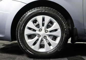 Подержанный автомобиль Kia Rio Sedan 2017 года (9 фото)