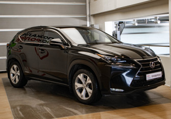 Подержанный автомобиль Lexus NX 2014 года (3 фото)