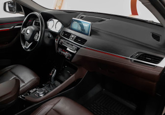 Подержанный автомобиль BMW X2 2019 года (9 фото)