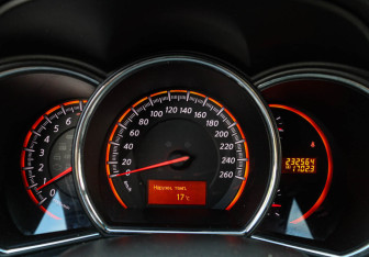 Подержанный автомобиль Nissan Murano Suv 2011 года (26 фото)